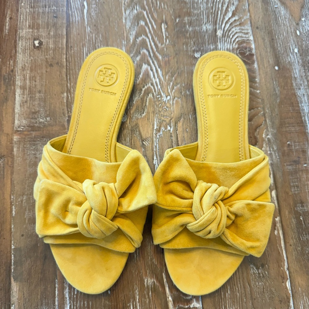 Tory Burch Annabelle Slides in Mustard